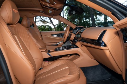 Used 2025 Aston Martin DBX 707 image 15