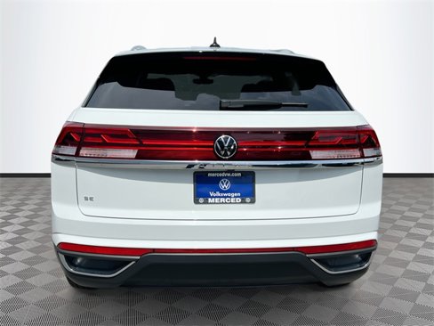 New 2025 Volkswagen Atlas Cross Sport SE image 6
