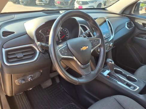 Used 2019 Chevrolet Equinox LT w/ Sun & Navigation Package image 18