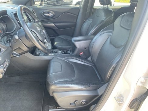 Used 2019 Jeep Cherokee High Altitude image 9