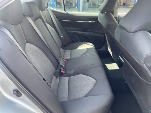 Used 2020 Toyota Camry LE image 24
