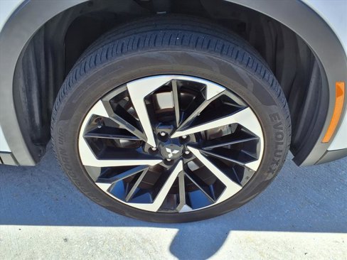 Used 2022 Mitsubishi Outlander SE image 7