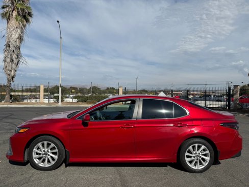 Used 2023 Toyota Camry LE image 2