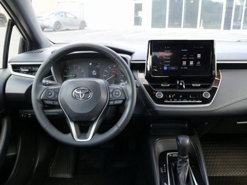 Used 2025 Toyota Corolla SE image 20