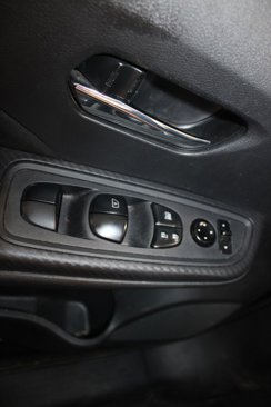 Used 2022 Nissan Versa SV image 25
