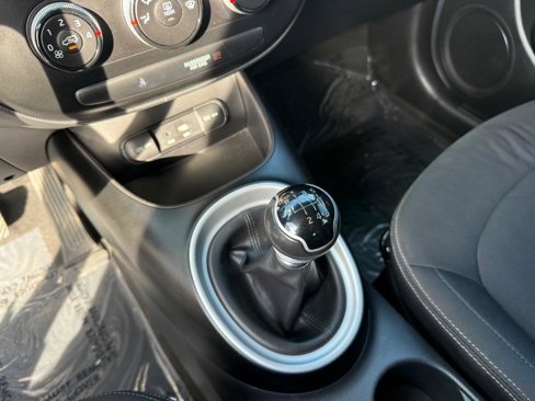 Used 2017 Kia Soul image 21
