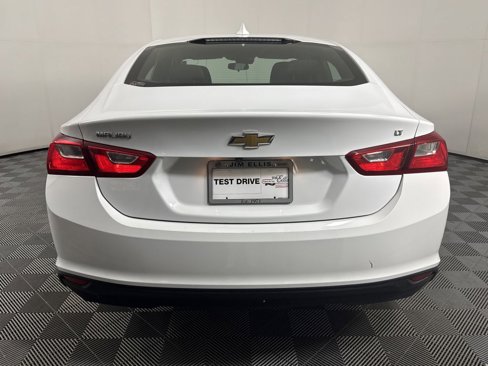 Used 2023 Chevrolet Malibu LT image 5