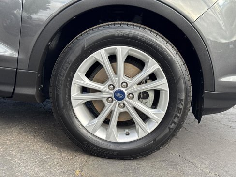 Used 2018 Ford Escape SEL image 6