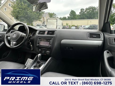 Used 2013 Volkswagen Jetta SE image 19