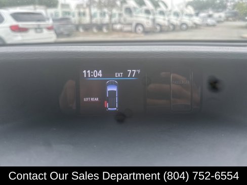 Used 2014 Toyota Sienna XLE image 21