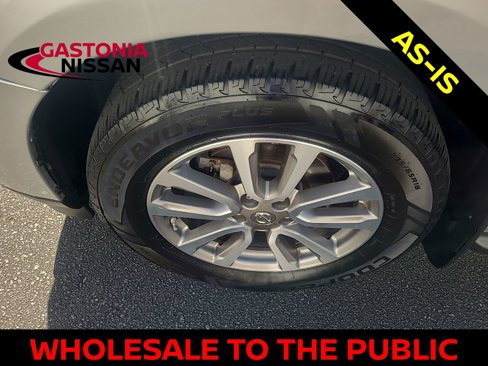 Used 2015 Nissan Pathfinder SV image 44
