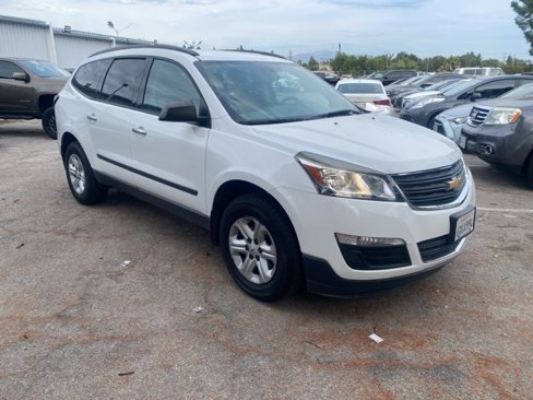 Used 2017 Chevrolet Traverse LS image 2