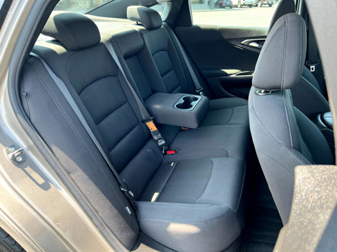 Used 2022 Chevrolet Malibu LT image 54