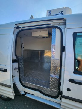 Used 2011 Ford Transit Connect XLT image 9