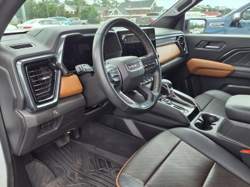 Used 2023 GMC Canyon AT4 w/ AT4 Premium Package image 16