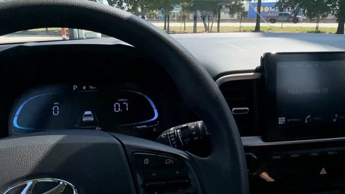 Certified 2024 Hyundai Venue SE image 25