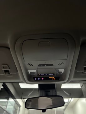 Used 2021 Chevrolet Equinox LT image 22