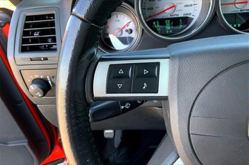 Used 2009 Dodge Challenger SRT8 w/ SRT Option Group II image 9