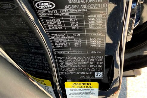Used 2023 Land Rover Discovery Sport S image 29