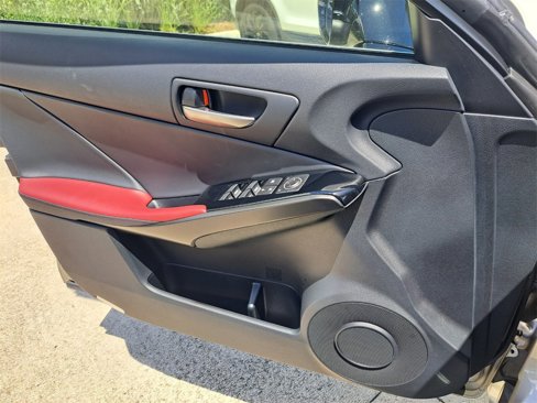 Used 2022 Lexus IS 300 image 26