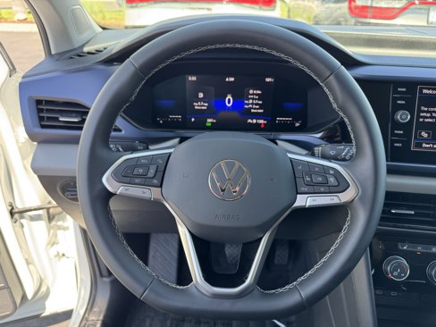 Certified 2023 Volkswagen Taos SE image 20