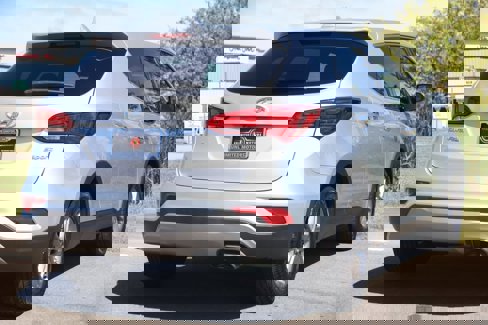 Used 2017 Hyundai Santa Fe Sport image 3