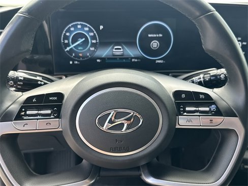 Certified 2023 Hyundai Elantra SEL w/ Convenience Package image 17