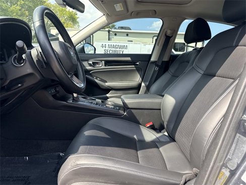 Used 2022 Honda Civic Touring image 7