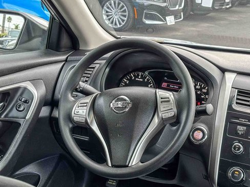 Used 2015 Nissan Altima 2.5 S w/ Power Driver Seat Package image 17