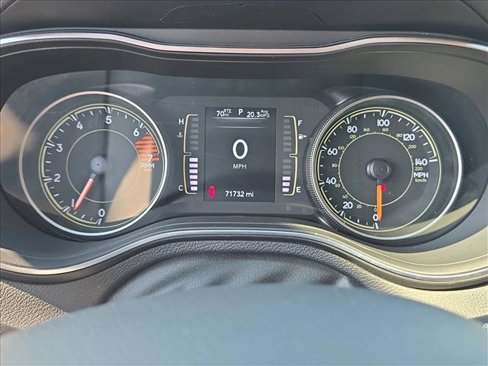 Used 2020 Jeep Cherokee Latitude image 11