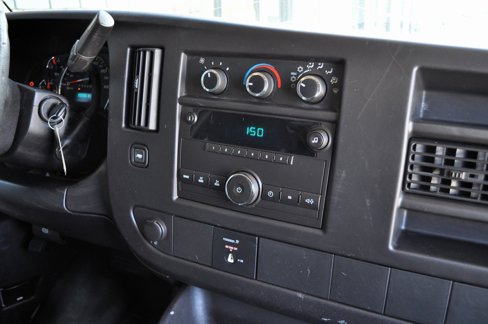 Used 2010 Chevrolet Express 2500 image 29