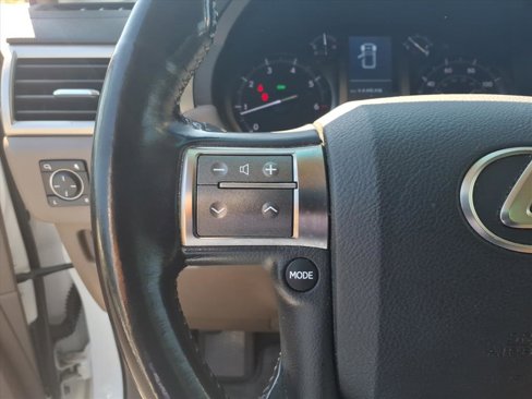 Used 2017 Lexus GX 460 Premium image 9