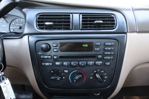 Used 2001 Ford Taurus SE image 33