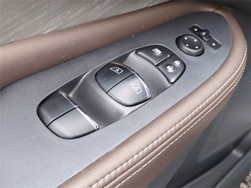 Certified 2018 Nissan Murano Platinum image 14