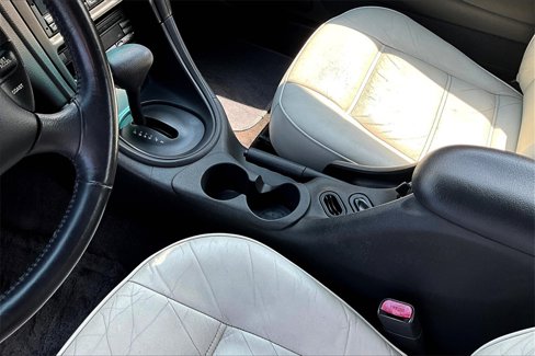 Used 1999 Ford Mustang Convertible image 8