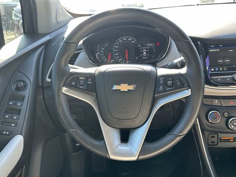 Used 2018 Chevrolet Trax LT w/ Driver Confidence Package image 20