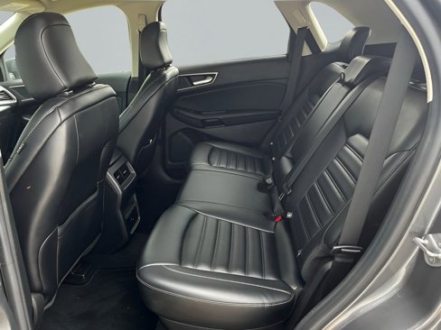 Used 2023 Ford Edge SEL image 37