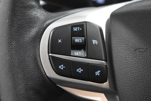 Used 2022 Ford Explorer XLT w/ Equipment Group 202A image 24