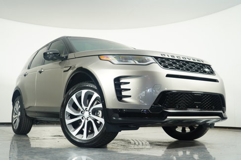 Used 2025 Land Rover Discovery Sport Dynamic SE image 4