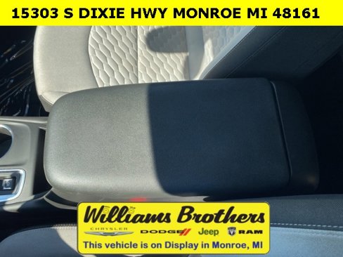 Used 2021 Chevrolet Equinox LS w/ LS Convenience Package image 19
