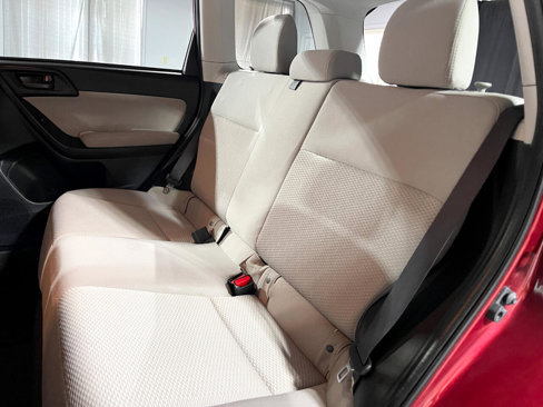 Used 2014 Subaru Forester 2.5i image 17