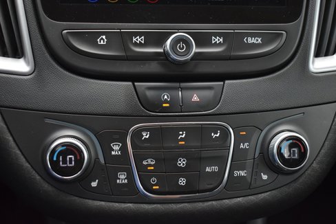 Used 2022 Chevrolet Malibu LT image 31