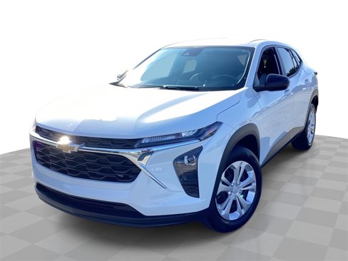 Used 2024 Chevrolet Trax LS image 1