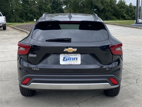 New 2025 Chevrolet Trax LT w/ Driver Confidence Package image 4