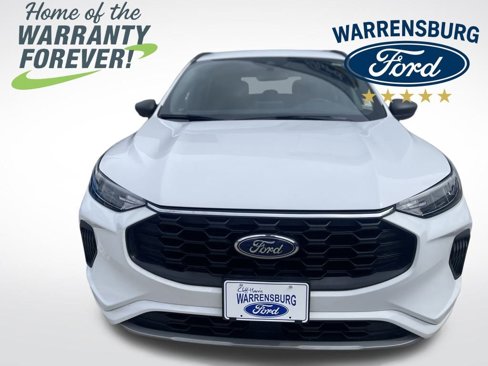 Used 2023 Ford Escape ST-Line w/ Cold Weather Package image 2
