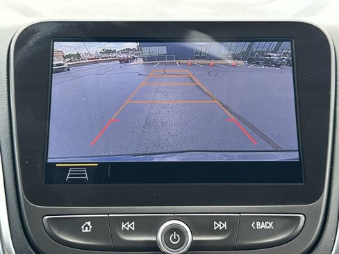 Used 2021 Chevrolet Equinox Premier w/ Redline Edition image 8