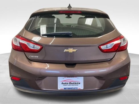 Used 2019 Chevrolet Cruze LS image 5