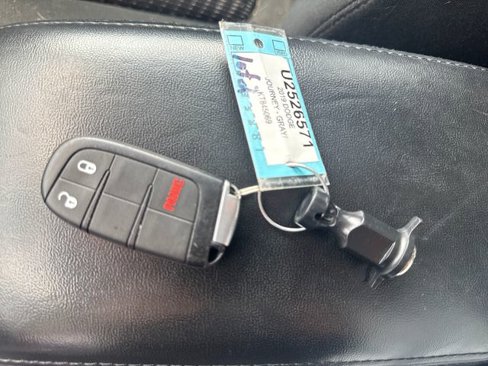 Used 2019 Dodge Journey SE image 19