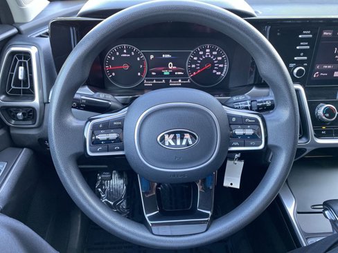 Used 2021 Kia Sorento LX image 17