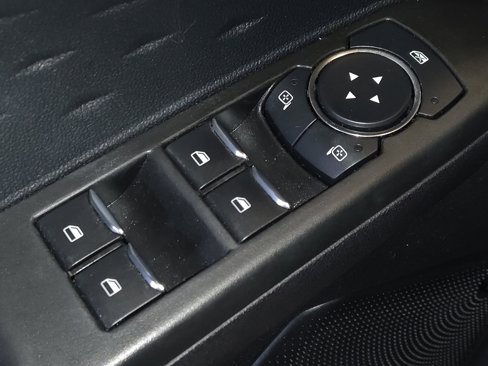 Used 2020 Ford Escape Titanium image 27